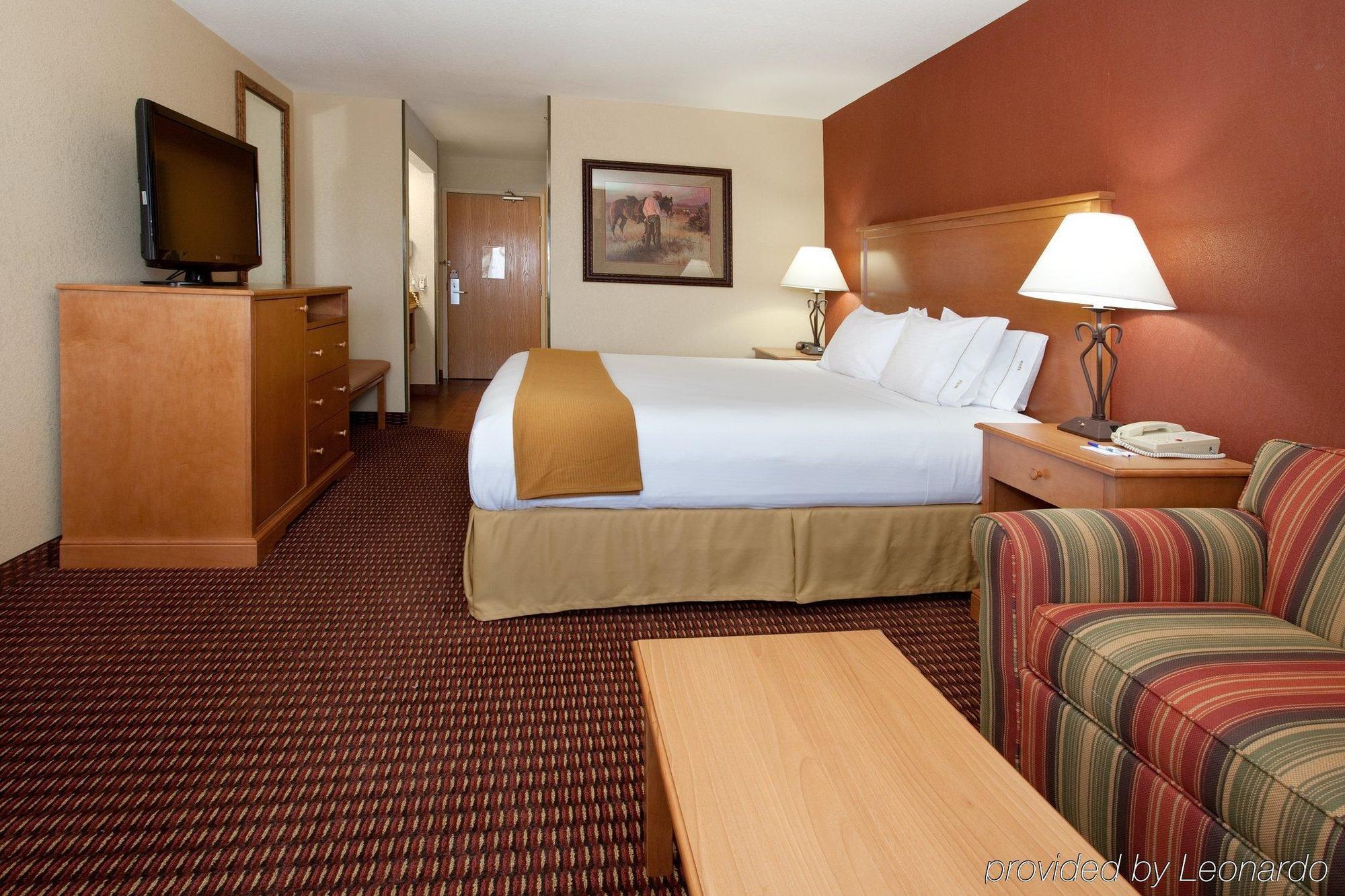 Holiday Inn Express Hotel & Suites Raton By Ihg Phòng bức ảnh