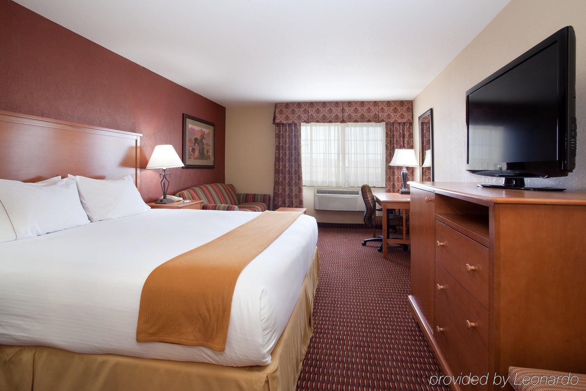 Holiday Inn Express Hotel & Suites Raton By Ihg Phòng bức ảnh